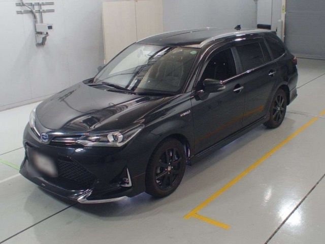 30220 Toyota Corolla fielder NKE165G 2018 г. (CAA Chubu)